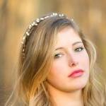 Bridal tiara with white ber..