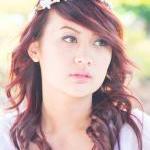 Bridal headband, white berr..
