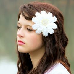 White Bridal flower clips, bridal rhinestone flower, wedding flower clip