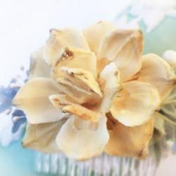 pine cone rose hair comb